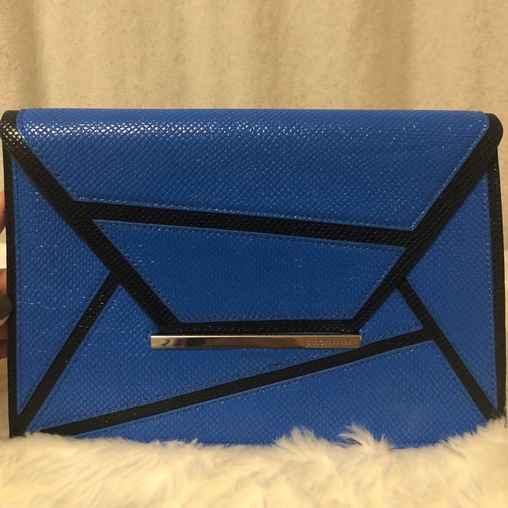 BCBG MAXAZARIA Envelope Clutch
